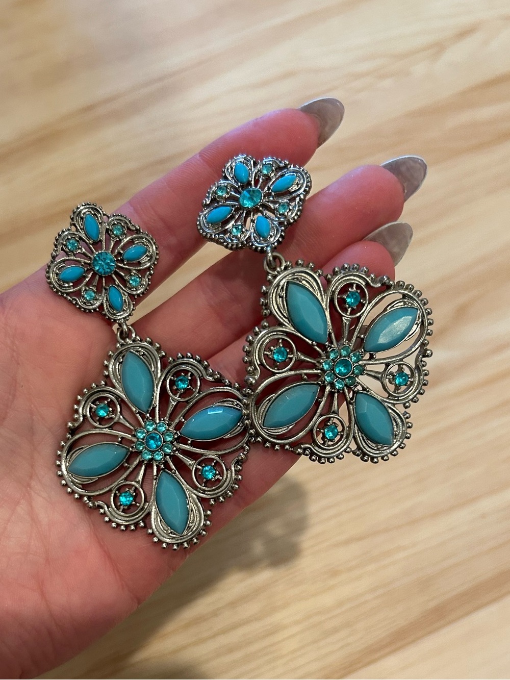 Turquoise western style earrings